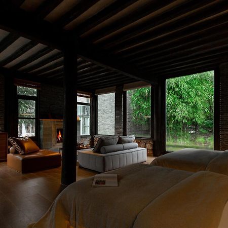 Adonis Inn Lijiang Лиджанг Екстериор снимка