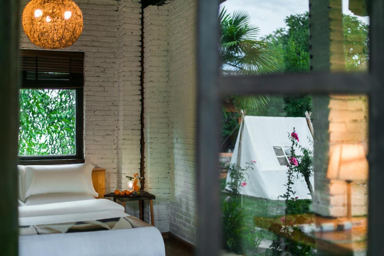 Adonis Inn Lijiang Лиджанг Екстериор снимка