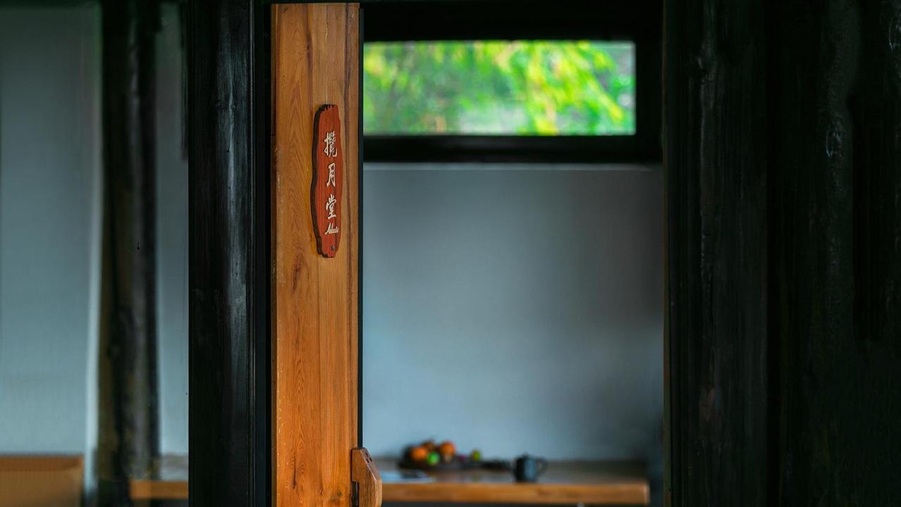 Adonis Inn Lijiang Лиджанг Екстериор снимка